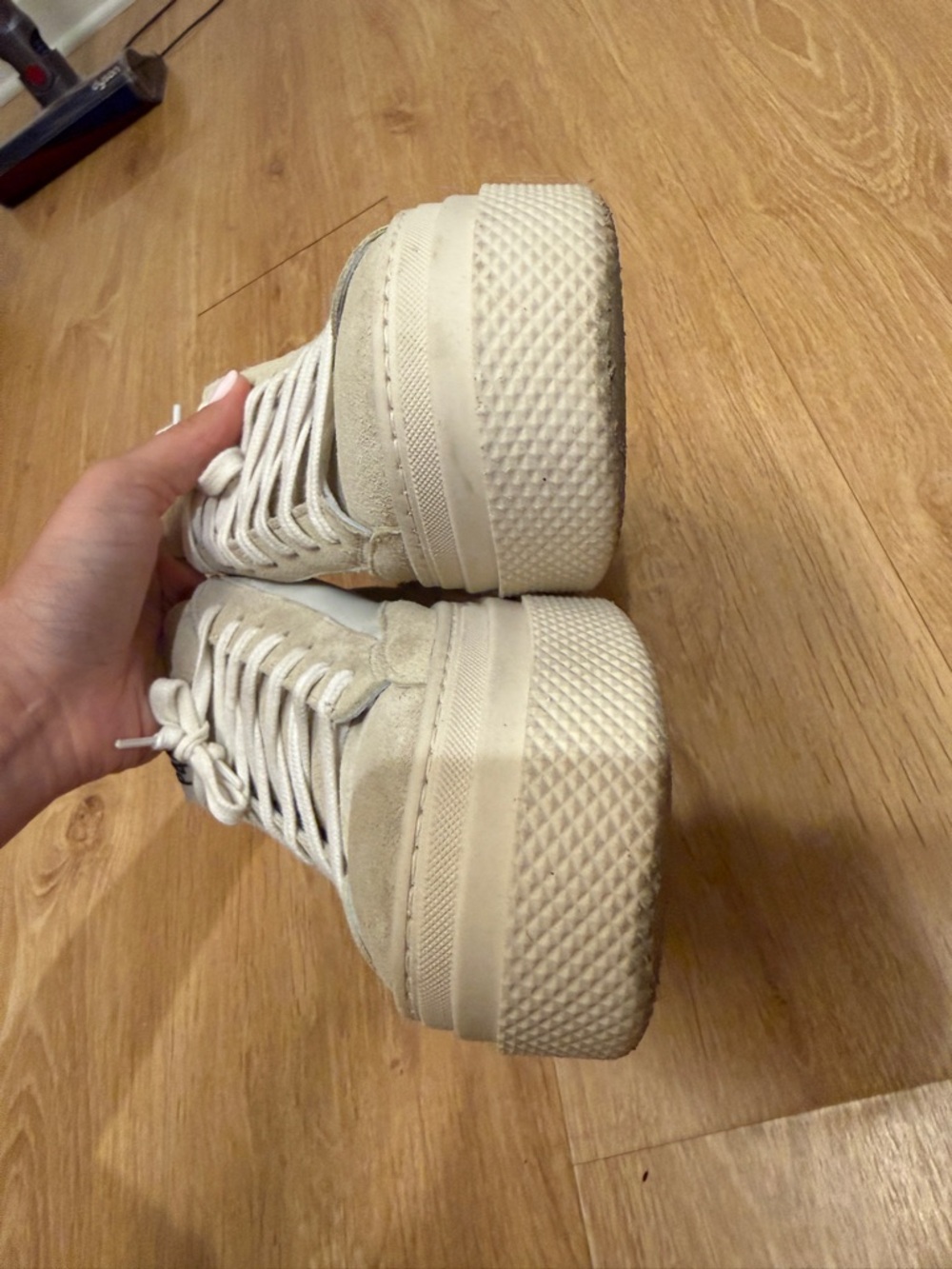 P448 Thea Platform Sneakers - Picture 9 of 9